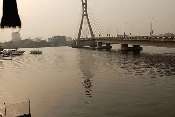 Ikoyi photo 2