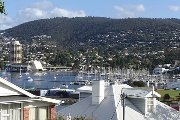 Sandy Bay photo 1