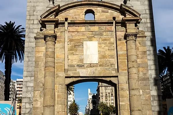 Ciudad Vieja photo 6