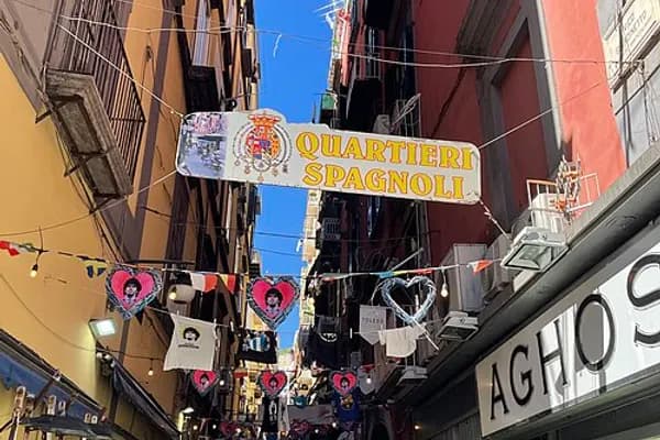 Quartieri Spagnoli photo 2