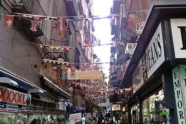 Quartieri Spagnoli photo 5