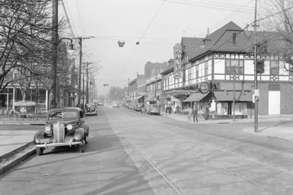 Squirrel Hill photo 5